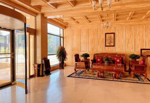 Luqu Xiulong Hotel Hotel Overview