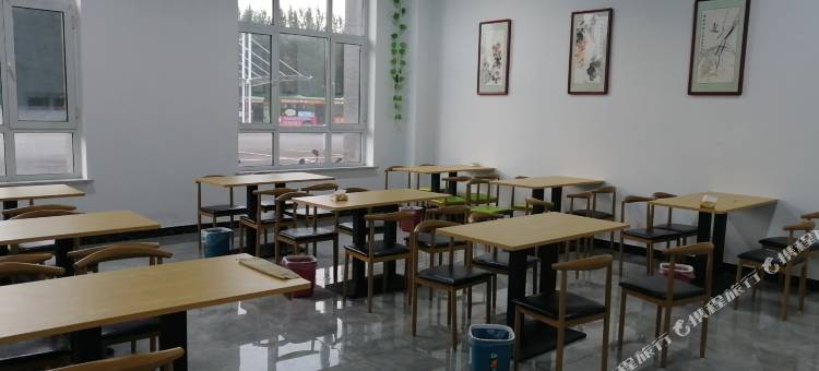 骏怡精选酒店(喀左金鼎龙湾店)图片