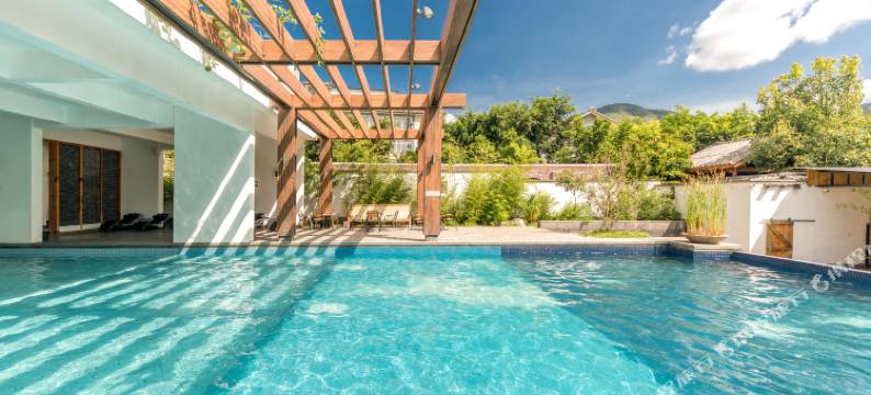 下山口阡禾温泉山庄图片