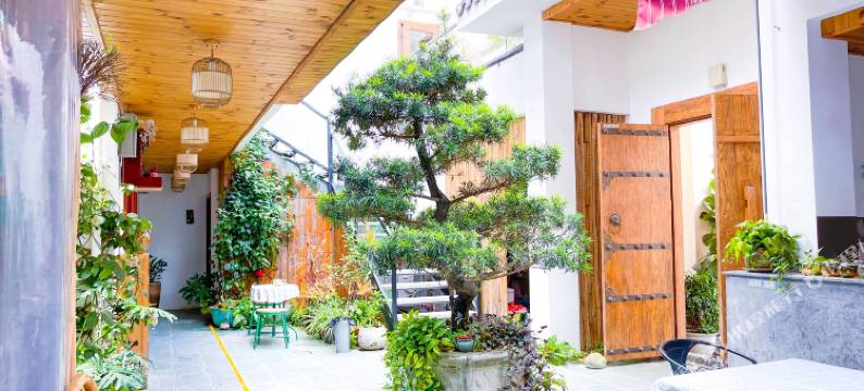 珠海青瓦房民宿(金湾机场店)图片