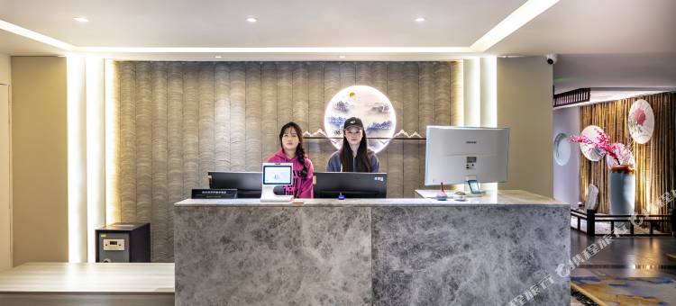 守候弈电竞酒店(郑州二七广场大卫城店)图片