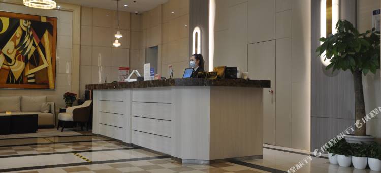 唯庭轻居酒店(上海体育场徐家汇地铁站店)图片