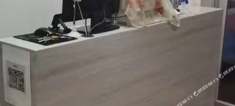 泓瑞电竞酒店(于洪广场地铁站店)图片