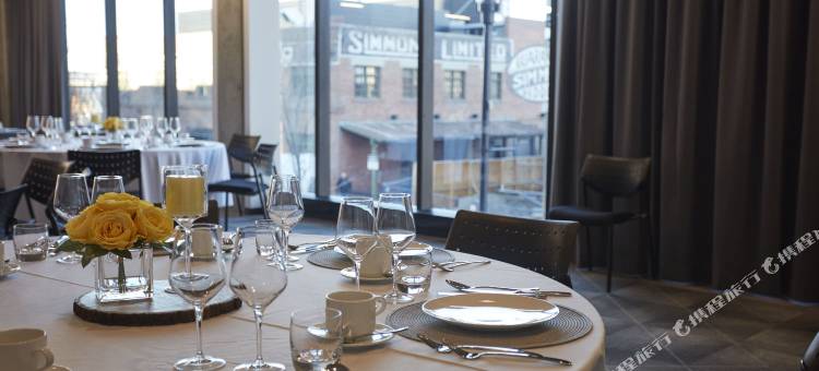 卡尔加里东村阿尔特酒店(Alt Hotel Calgary East Village)图片