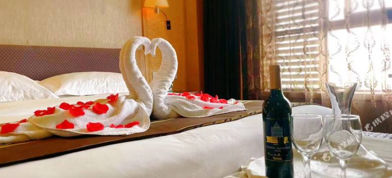 中堰国际酒店(都江堰高铁站店)图片