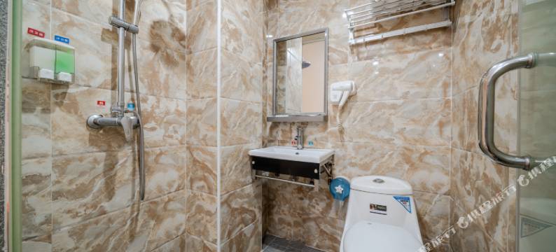 乐8连锁酒店(深圳横岗四联地铁站店)图片