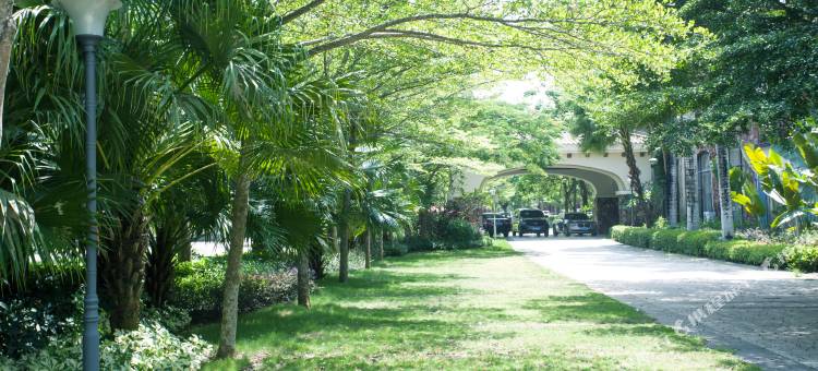 琼海兆南山水汇园酒店(海桂学校富达美广场店)图片