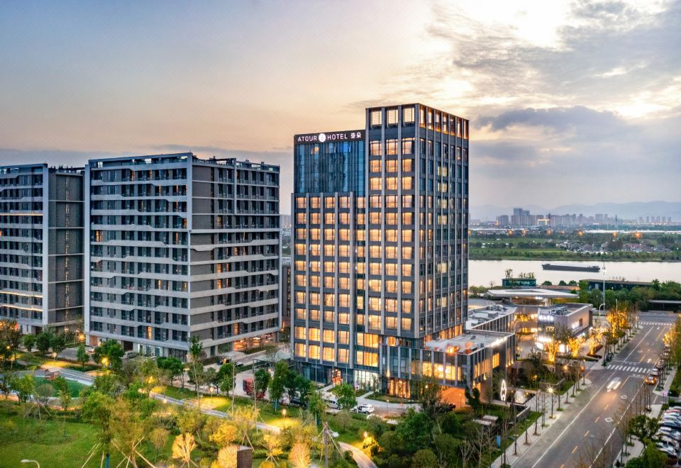 宁波滨江奥体中心亚朵S酒店外景图