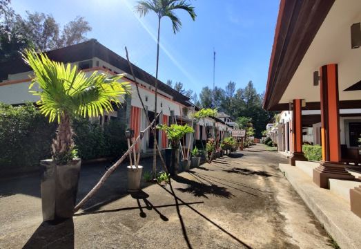 The Oriental Beach Village Hotel Overview