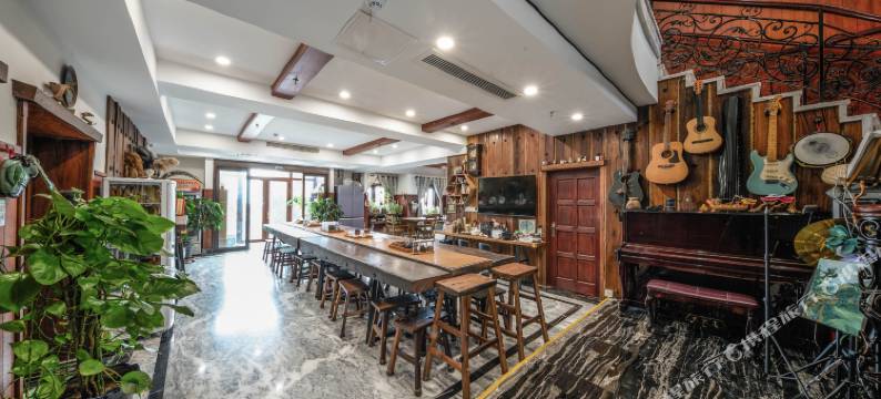 青岛那边蓝颜民宿(崂山风景区店)图片