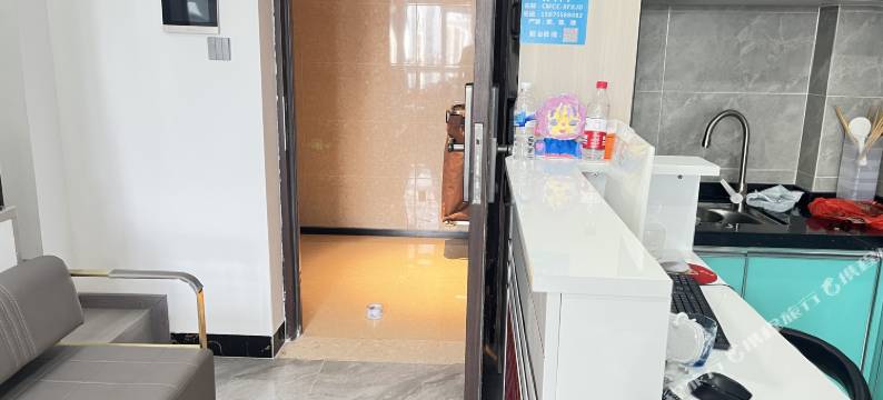 深圳新诚德公寓(龙光玖龙台蓝鲸世界店)图片