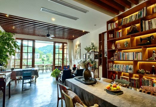 Yuyin Raoliang Fashion Art Design Homestay (Shexian Huizhou Ancient City) Hotel Overview