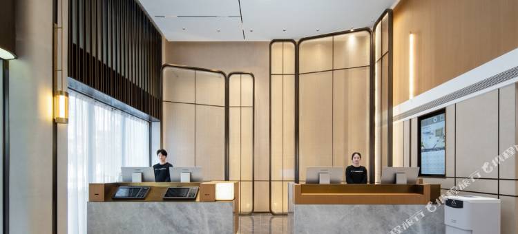 霞浦财富中心亚朵酒店图片