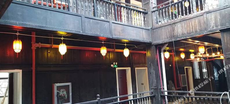 西江上田酒店(千户苗寨西门游客服务中心店)图片