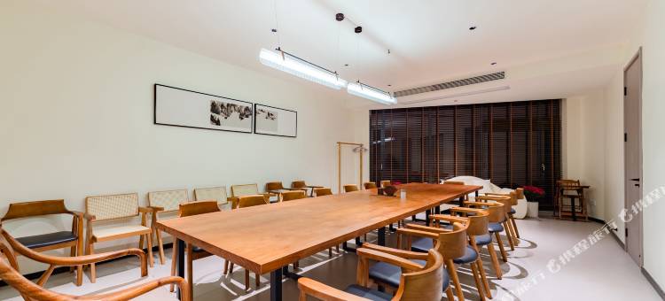 又见杉河·观红杉林全景度假美墅(皖南川藏线店)图片