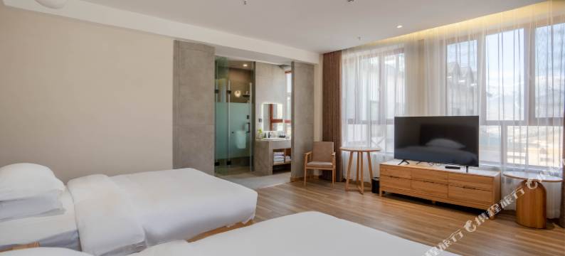 喀纳斯德荣酒店图片