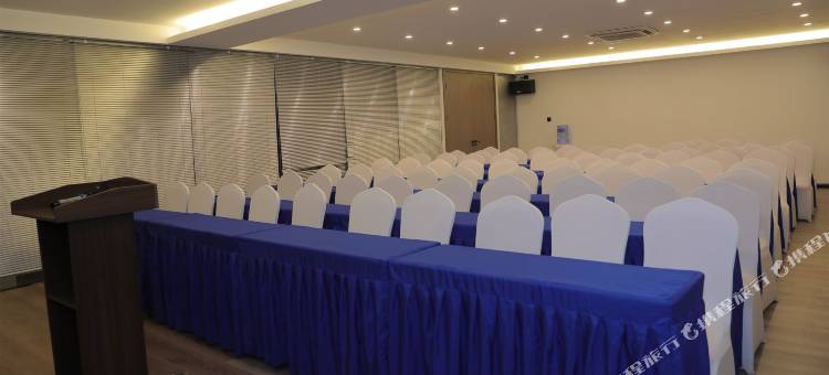 如家睿柏·云酒店(张家港金港中央广场店)图片