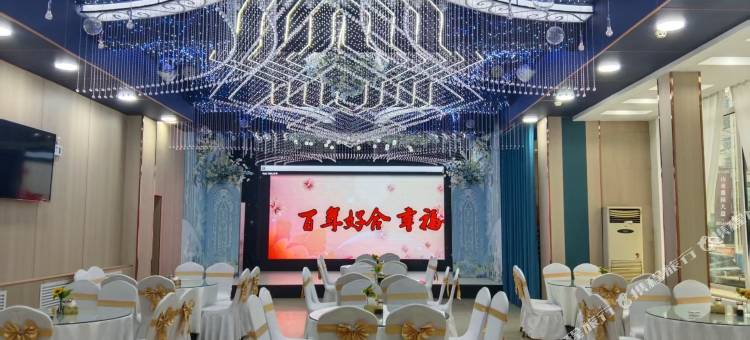 凤城鸿金门大酒店图片