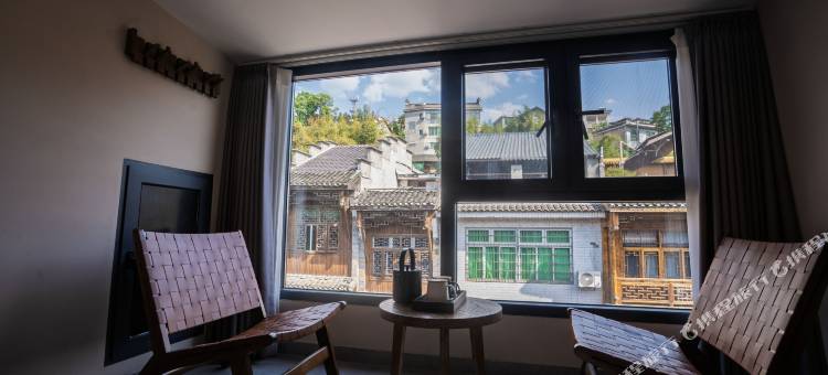 小时候民宿(边城茶峒景区店)图片