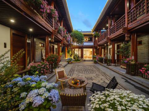 初见拾光客栈·First Light·花园庭院(丽江古城北门店)