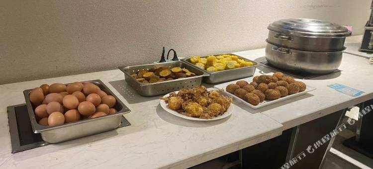 四季影院酒店(南昌八一广场火车站店)图片