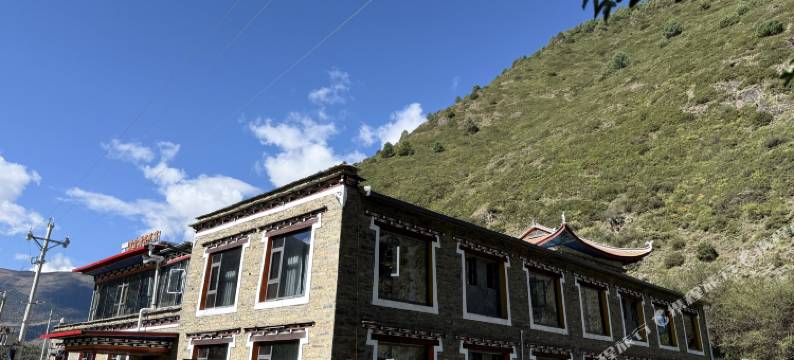 康定甲根坝宗宫·精品民宿图片