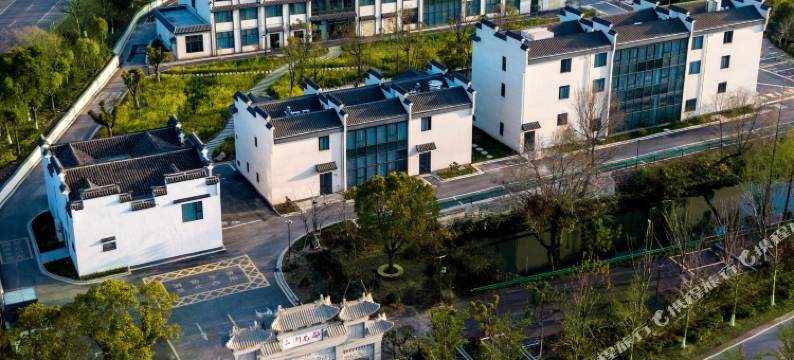 山湖·龙都庄园图片