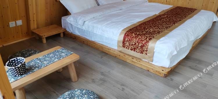 达瓦更扎沐云谷野奢星空度假酒店图片