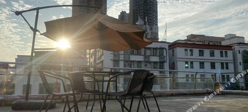 深圳出发公馆酒店(龙岗横岗地铁站店)图片