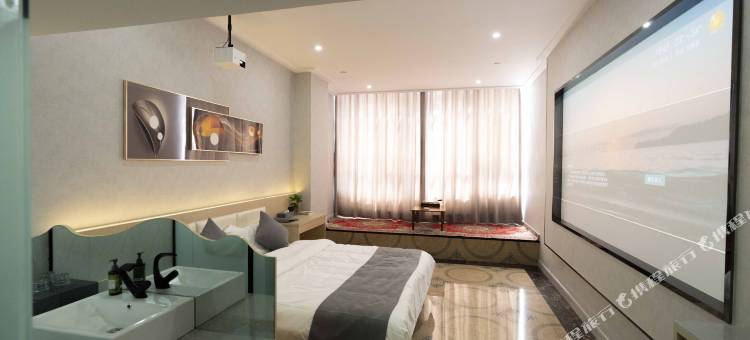 灰鲸智能酒店(吐鲁番高昌中路店)图片