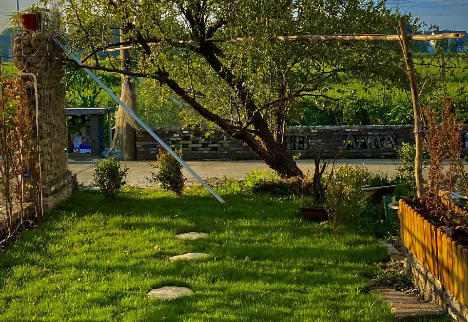 Huawenwu HomestayHotel Overview