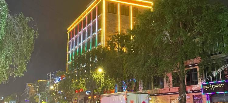 拉萨梅里雪山大酒店(万达店)图片