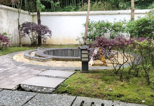 Xianquan Bishu Leisure Stay Hotel Overview