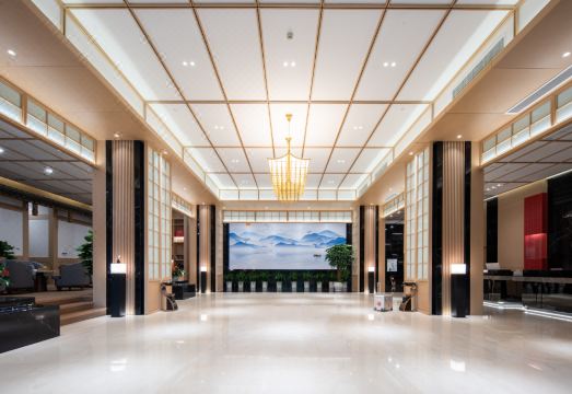 Platinum Celebrity Hotel Hotel Overview