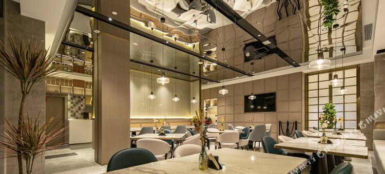 嘉善大众广场世纪大道亚朵酒店图片