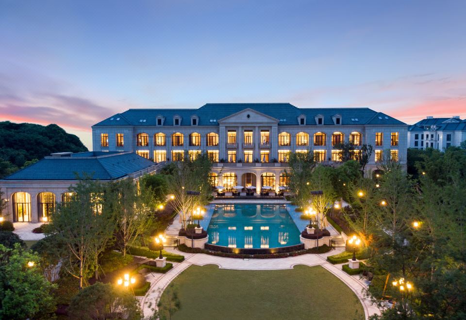 德清莫干山尊蓝山居外景图