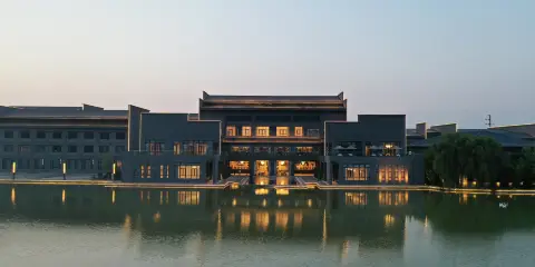 陝西地建南山(華山)温泉酒店