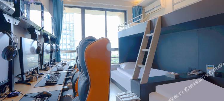 网鱼电竞酒店(苏州火车站万达广场店)图片