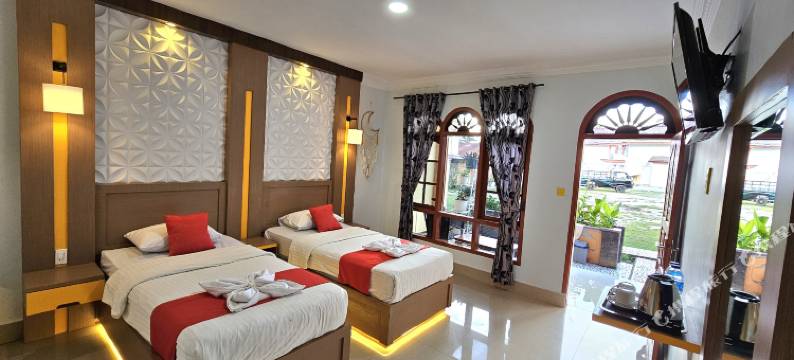 泰萨酒店(Thyesza Hotel)图片