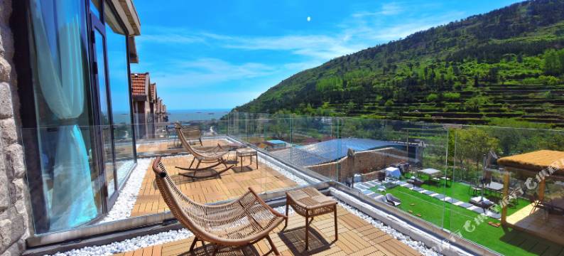 依山一宿·Landscape露台设计师美宿(青岛崂山风景区青山渔村店)图片