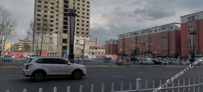 岚栖服务公寓(万达店)图片