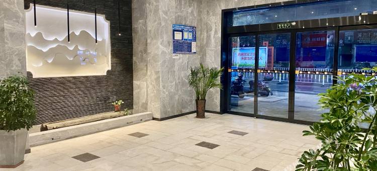 尚一特精选酒店(南阳火车站汽车站店)图片