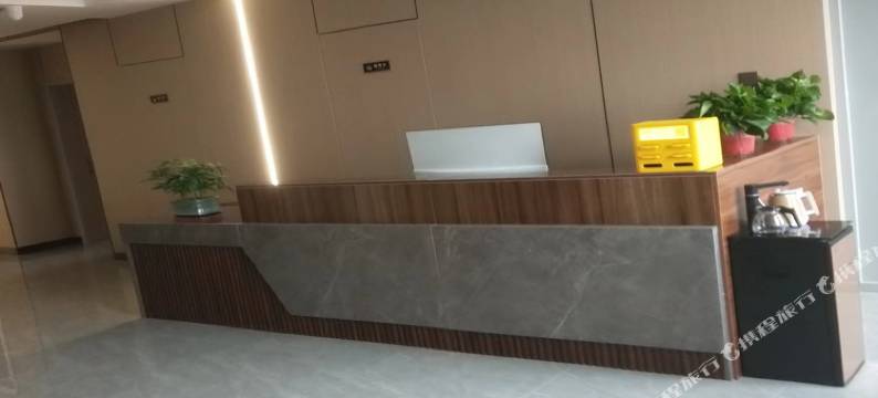 呼和浩特银泰民宿(五里营地铁站店)图片