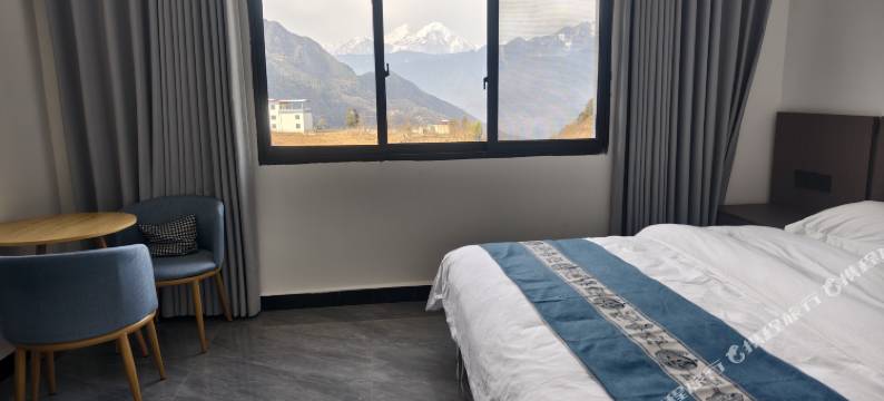 泸定采云居民宿图片