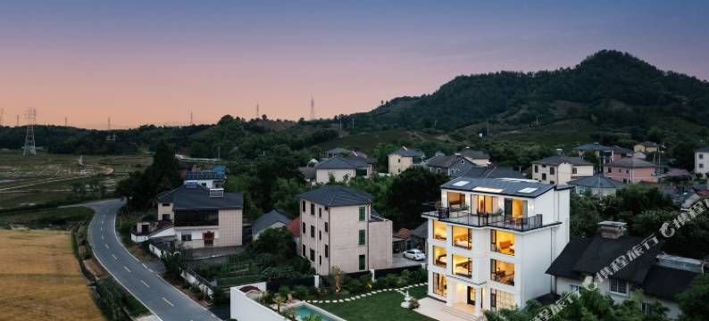 安吉听山语间Champ de sunset法式民宿图片