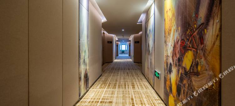 云栖里酒店(赤壁北站店)图片