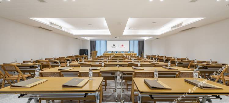 季枫国际酒店(万宁高铁站店)图片