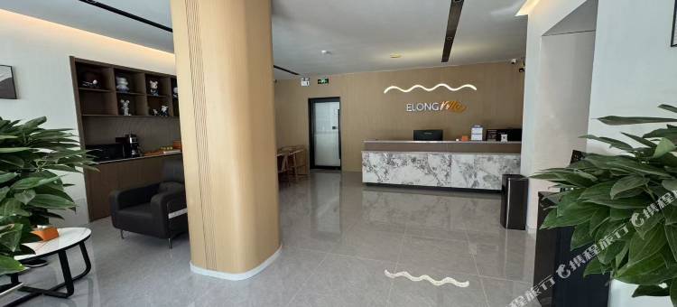 艺选酒店(开封万岁山大宋武侠城铁塔公园店)图片
