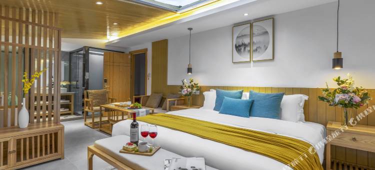 山水云涧CHILL LUXURIOUS INN 富氧轻奢民宿(独克宗古城店)图片