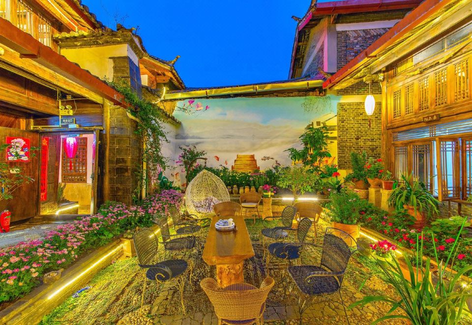 丽江浮生六梦居客栈（文华巷分店） Hotel Overview